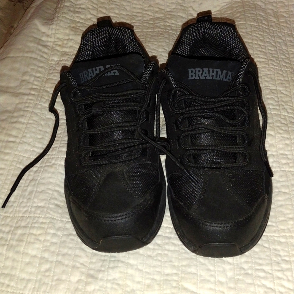 Steel toe shoes